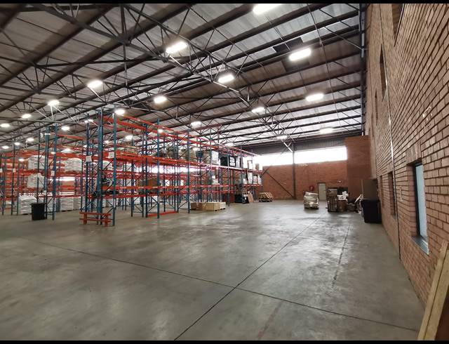 5,862M² WAREHOUSE FOR SALE IN POMONA
